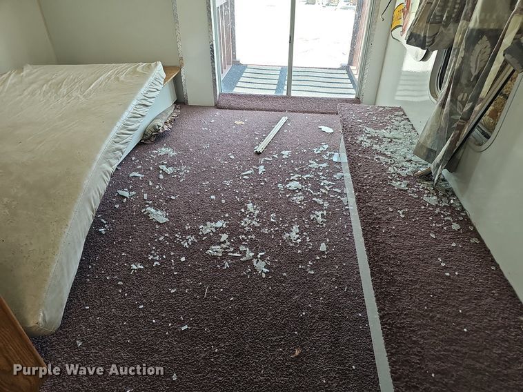 image for item DP6444 2005 Forks RV Surrey fire safety training trailer