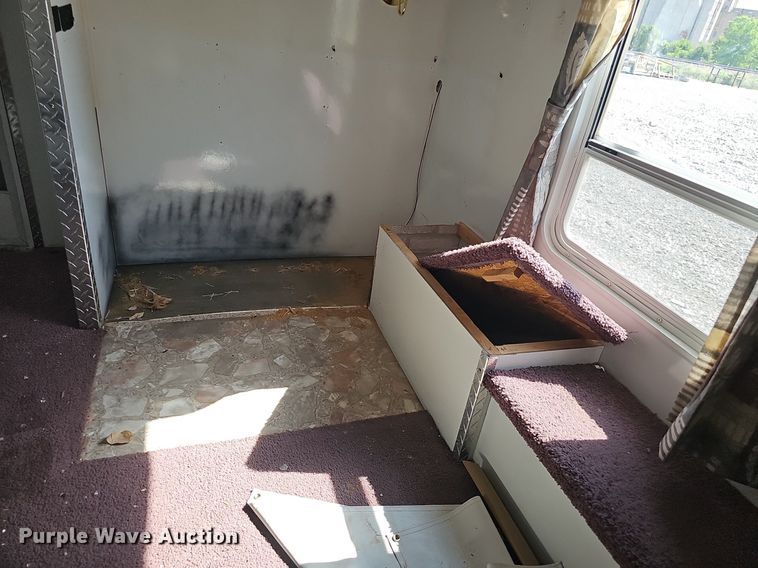 image for item DP6444 2005 Forks RV Surrey fire safety training trailer