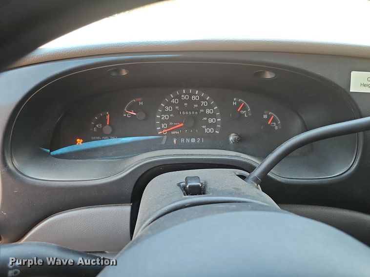 image for item DP6445 2000 Ford E450 ambulance