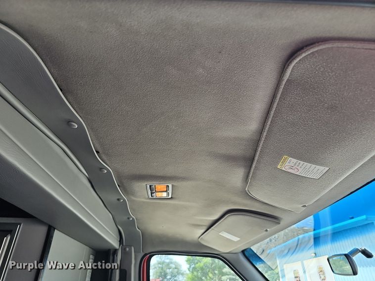 image for item DP6445 2000 Ford E450 ambulance