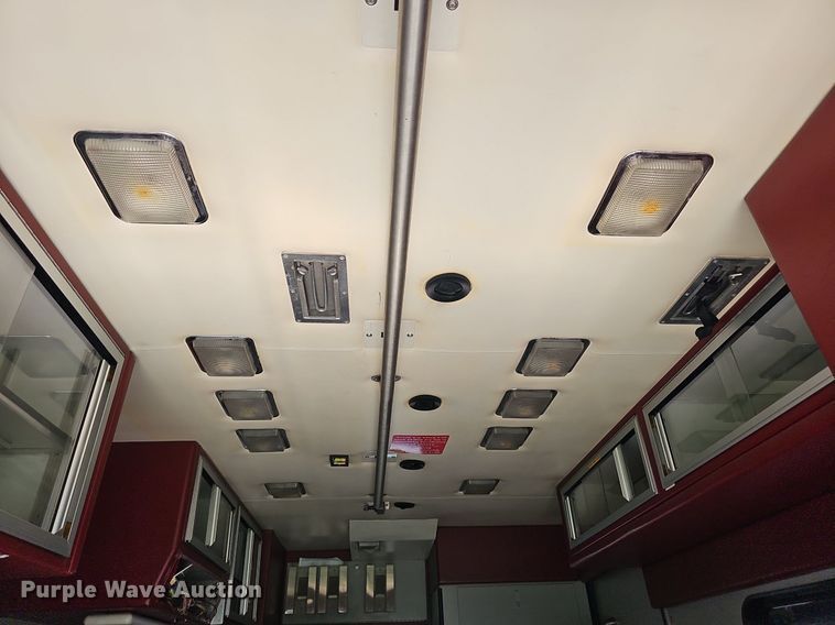 image for item DP6445 2000 Ford E450 ambulance