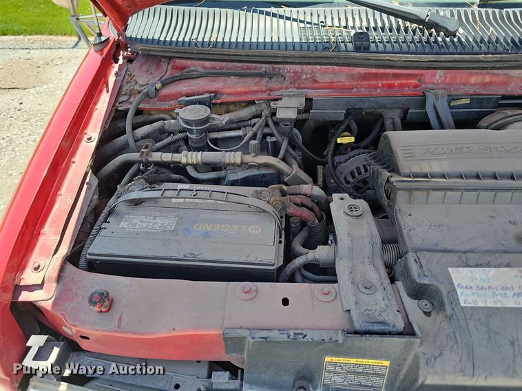 image for item DP6445 2000 Ford E450 ambulance