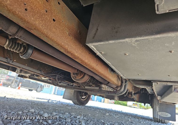 image for item DP6445 2000 Ford E450 ambulance