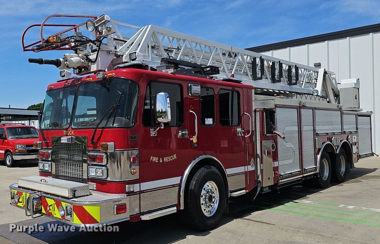 image for item DP6446 2002 Spartan Gladiator FF ladder fire truck