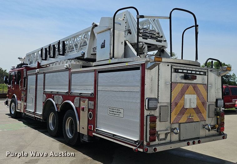 image for item DP6446 2002 Spartan Gladiator FF ladder fire truck