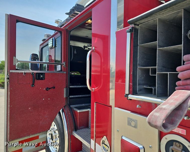 image for item DP6446 2002 Spartan Gladiator FF ladder fire truck