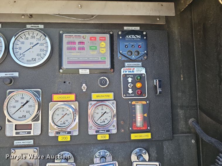 image for item DP6446 2002 Spartan Gladiator FF ladder fire truck