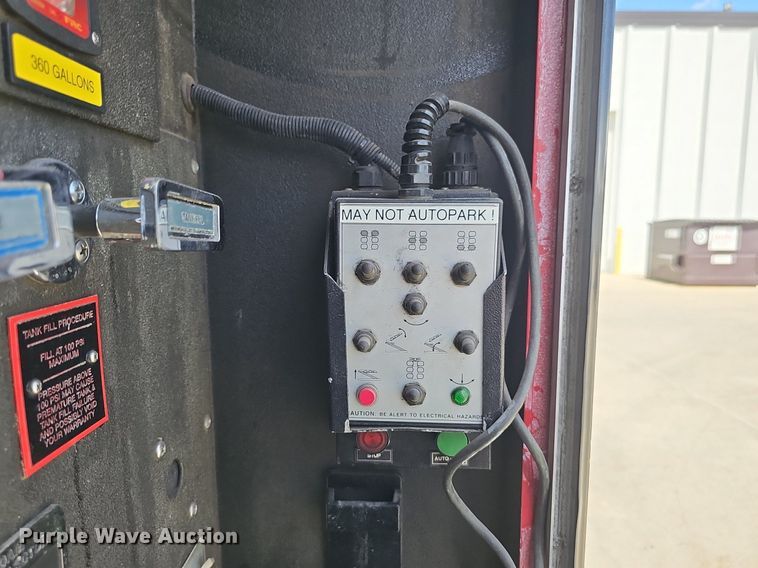 image for item DP6446 2002 Spartan Gladiator FF ladder fire truck