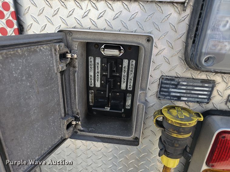 image for item DP6446 2002 Spartan Gladiator FF ladder fire truck