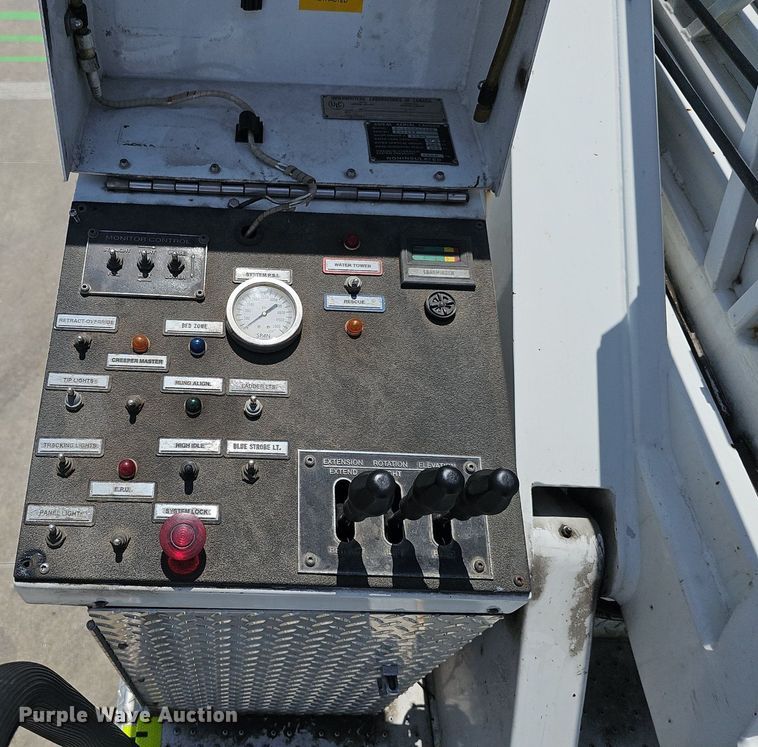 image for item DP6446 2002 Spartan Gladiator FF ladder fire truck