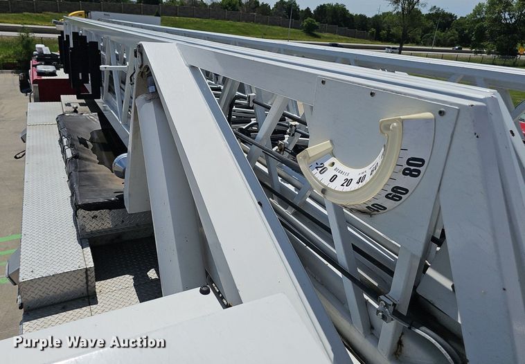 image for item DP6446 2002 Spartan Gladiator FF ladder fire truck