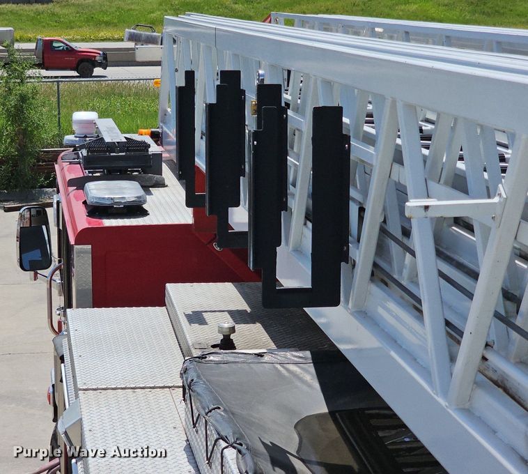 image for item DP6446 2002 Spartan Gladiator FF ladder fire truck