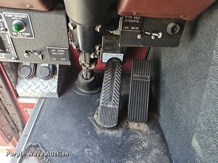 image for item DP6446 2002 Spartan Gladiator FF ladder fire truck