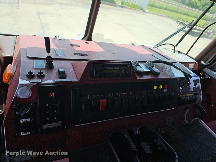 image for item DP6446 2002 Spartan Gladiator FF ladder fire truck