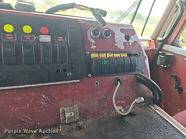 image for item DP6446 2002 Spartan Gladiator FF ladder fire truck