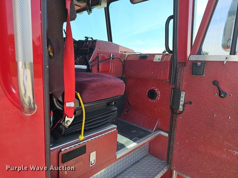 image for item DP6446 2002 Spartan Gladiator FF ladder fire truck