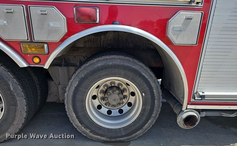 image for item DP6446 2002 Spartan Gladiator FF ladder fire truck