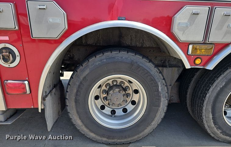 image for item DP6446 2002 Spartan Gladiator FF ladder fire truck