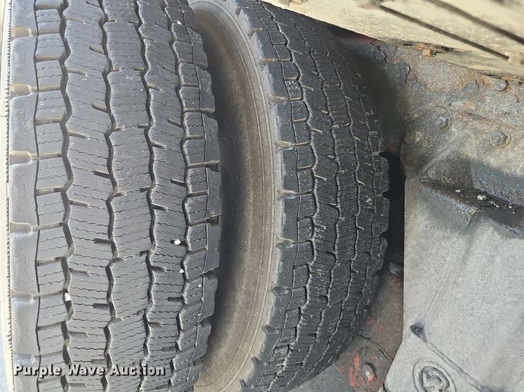 image for item DP6446 2002 Spartan Gladiator FF ladder fire truck