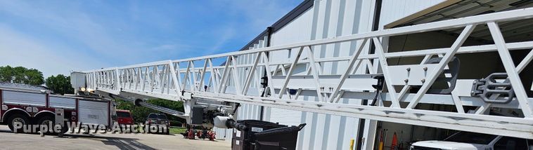 image for item DP6446 2002 Spartan Gladiator FF ladder fire truck