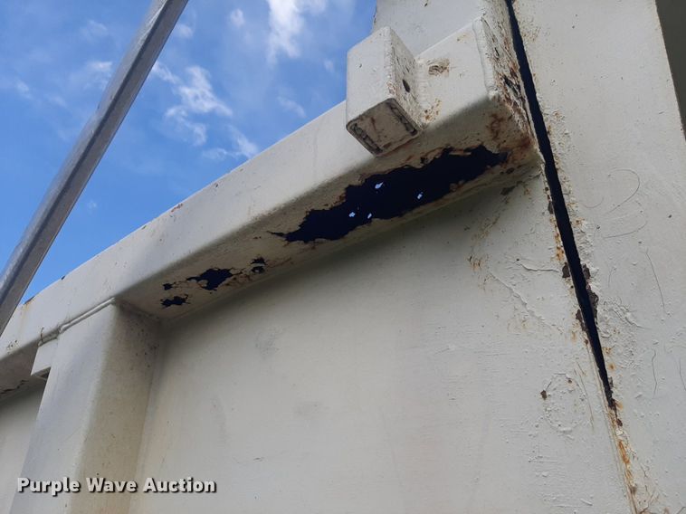 image for item DQ7119 1993 International  4900 dump truck