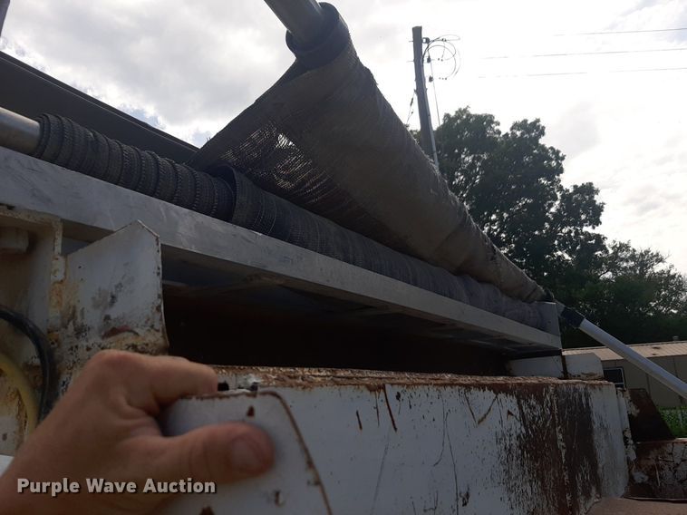 image for item DQ7119 1993 International  4900 dump truck