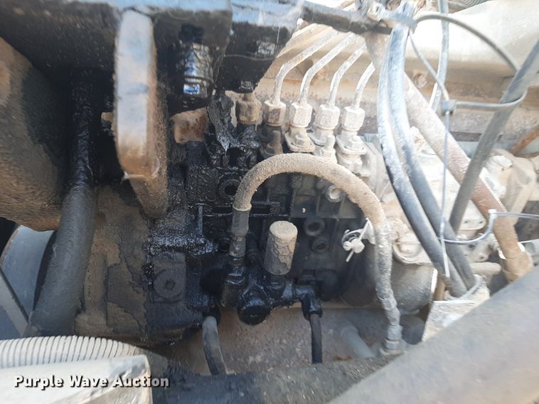 image for item DQ7119 1993 International  4900 dump truck