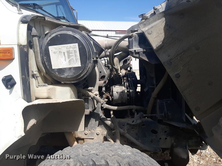 image for item DQ7119 1993 International  4900 dump truck