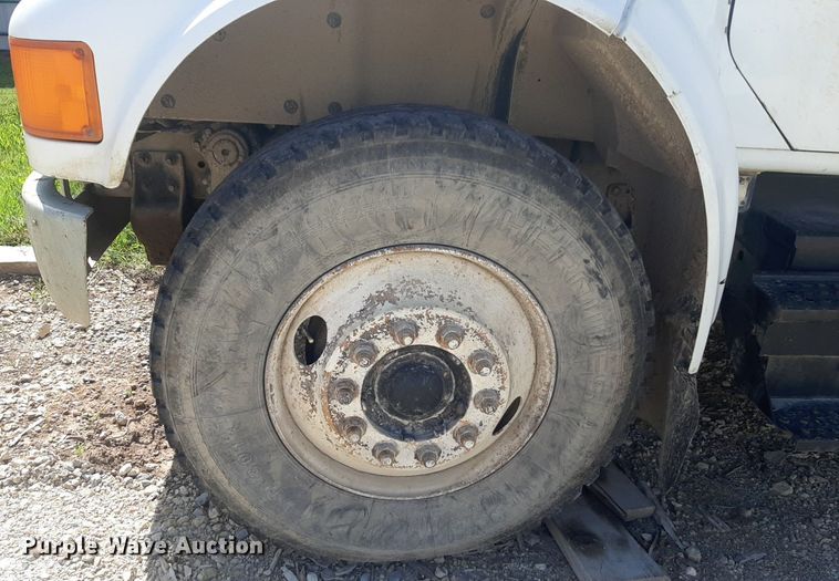 image for item DQ7119 1993 International  4900 dump truck