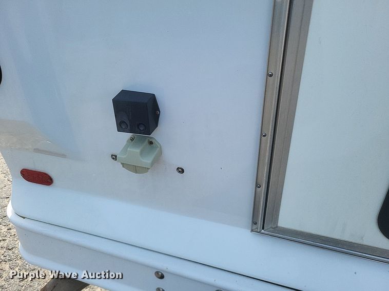 image for item DR4782 2008 Ford  E350 Super Duty shuttle bus