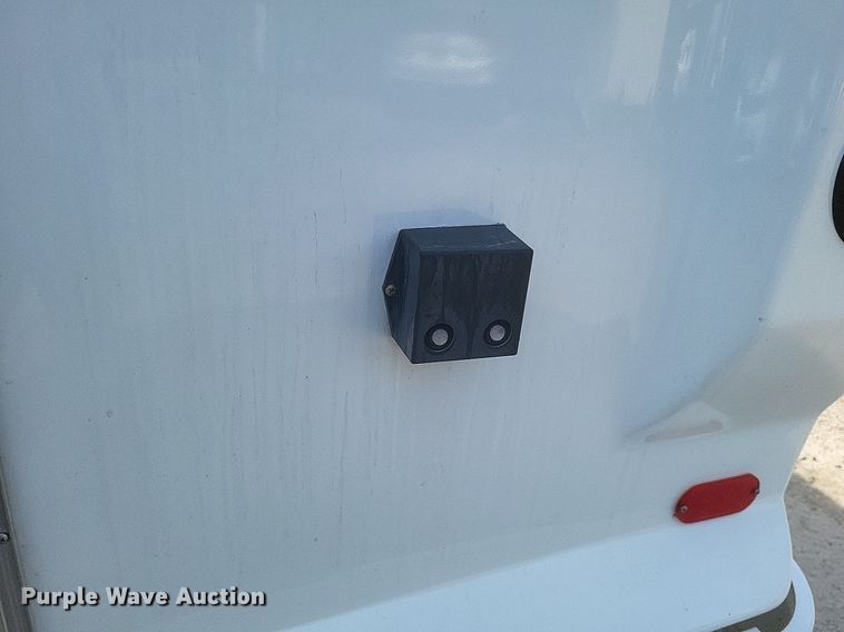 image for item DR4782 2008 Ford  E350 Super Duty shuttle bus