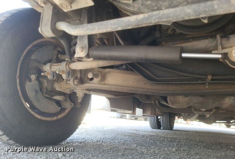 image for item DR4782 2008 Ford  E350 Super Duty shuttle bus