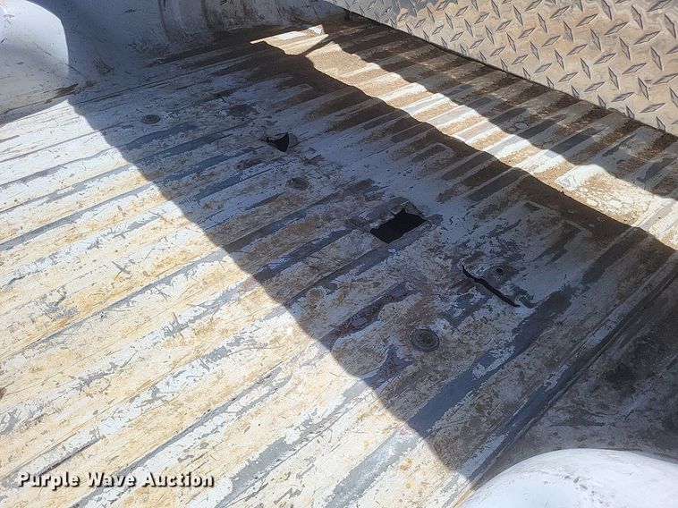 image for item DR4800 2006 Ford  F250 Super Duty XL  pickup truck