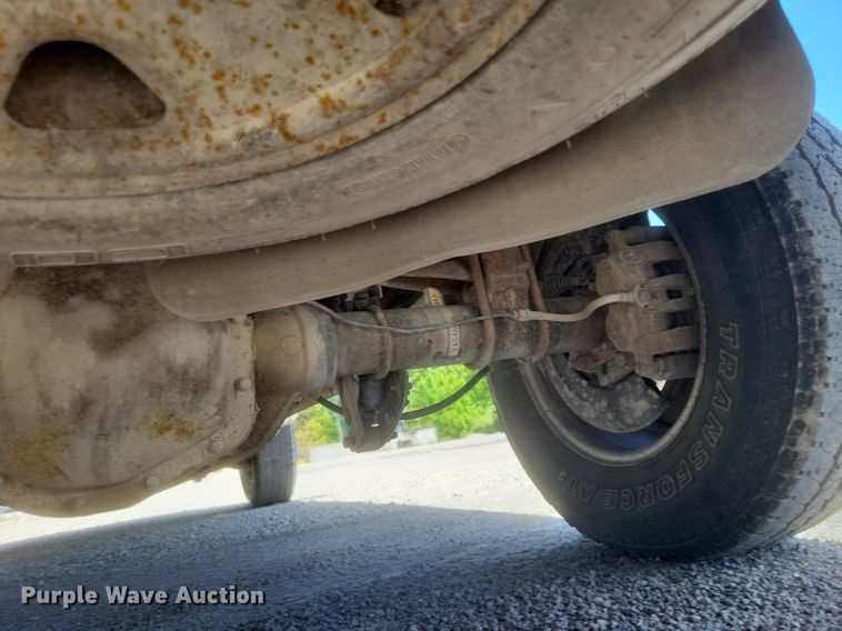 image for item DR4800 2006 Ford  F250 Super Duty XL  pickup truck