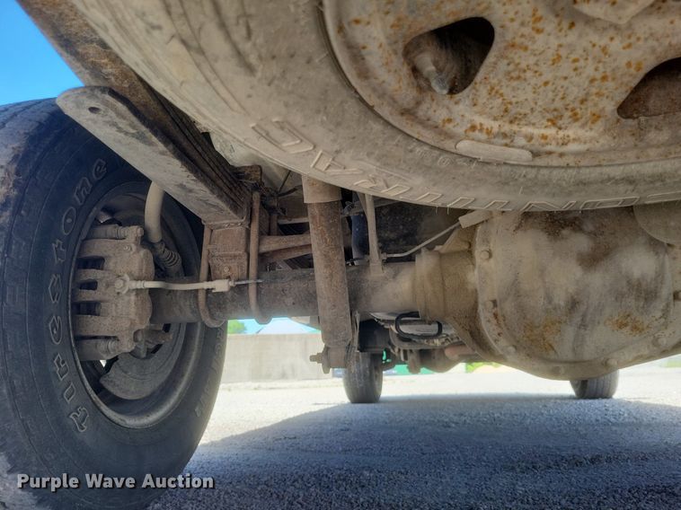 image for item DR4800 2006 Ford  F250 Super Duty XL  pickup truck