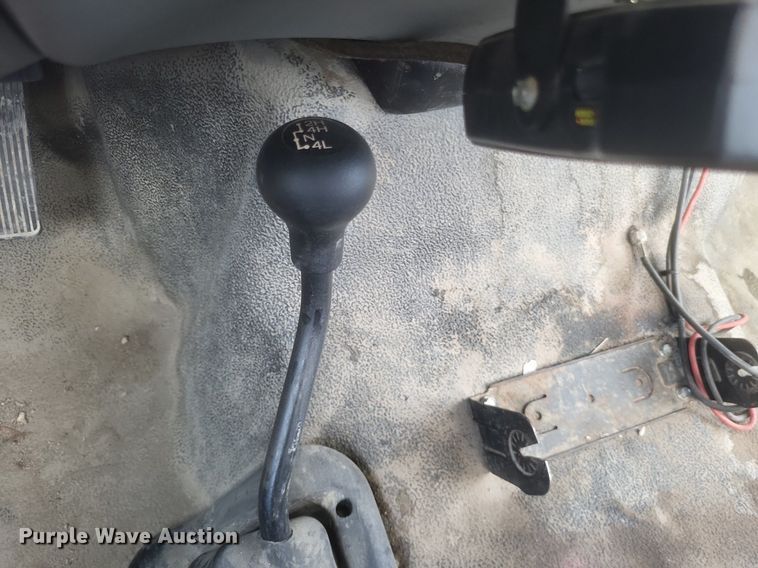 image for item DR4800 2006 Ford  F250 Super Duty XL  pickup truck