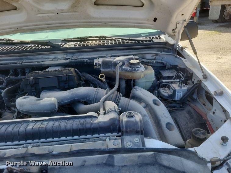 image for item DR4800 2006 Ford  F250 Super Duty XL  pickup truck