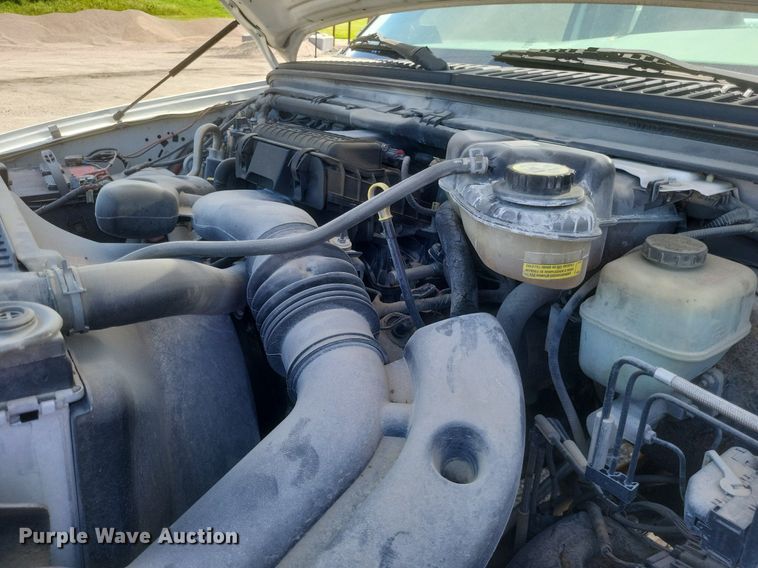 image for item DR4800 2006 Ford  F250 Super Duty XL  pickup truck