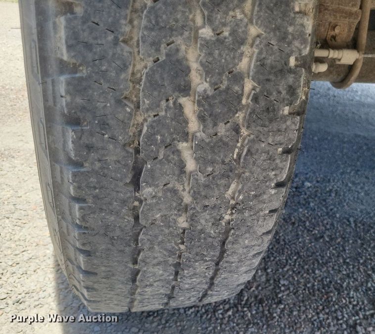 image for item DR4800 2006 Ford  F250 Super Duty XL  pickup truck