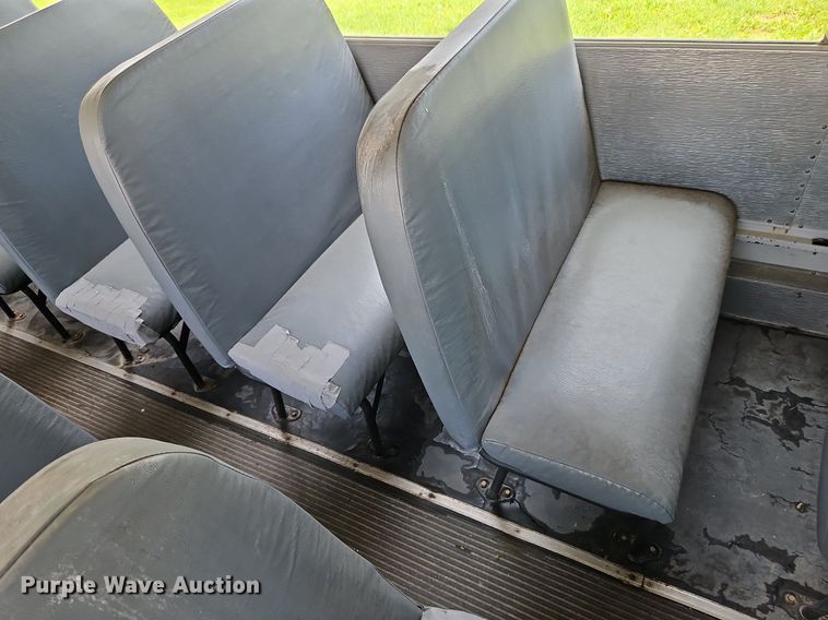 image for item DR8621 2001 Thomas school bus