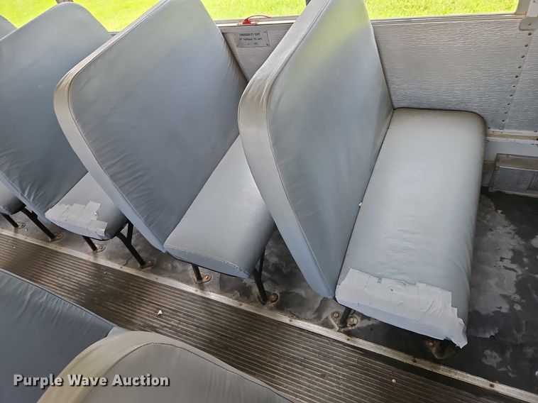 image for item DR8621 2001 Thomas school bus