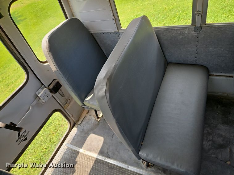 image for item DR8621 2001 Thomas school bus