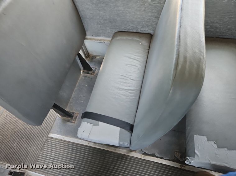 image for item DR8621 2001 Thomas school bus