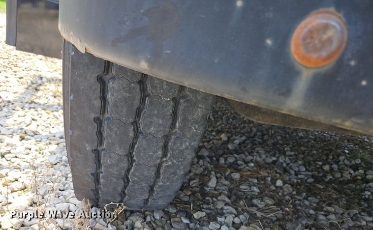 image for item DR8621 2001 Thomas school bus