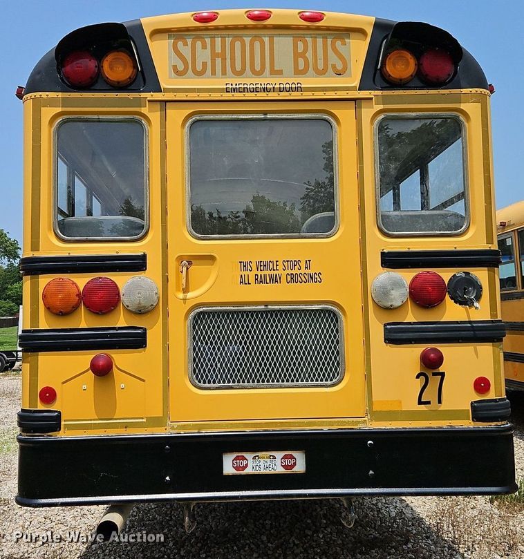 image for item DR8622 2006 IC  PB10500 school bus