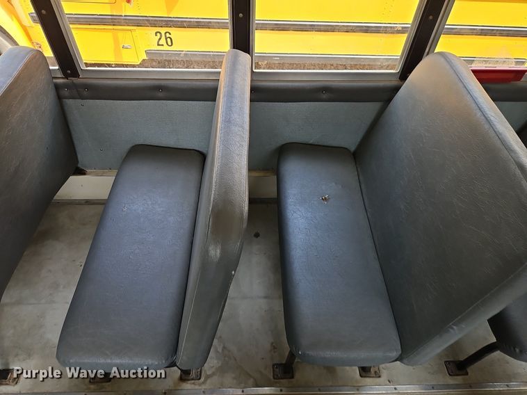 image for item DR8622 2006 IC  PB10500 school bus