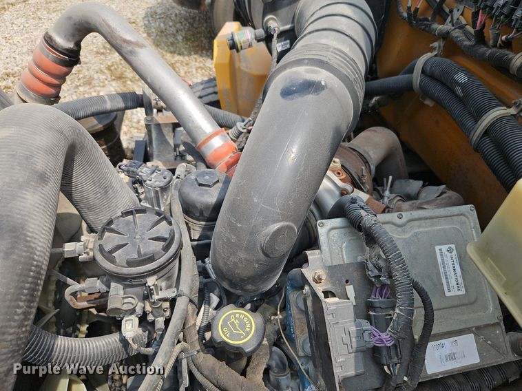 image for item DR8622 2006 IC  PB10500 school bus