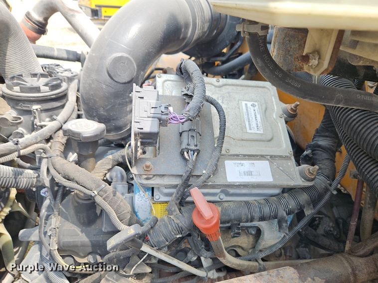 image for item DR8622 2006 IC  PB10500 school bus