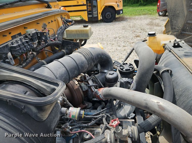 image for item DR8622 2006 IC  PB10500 school bus