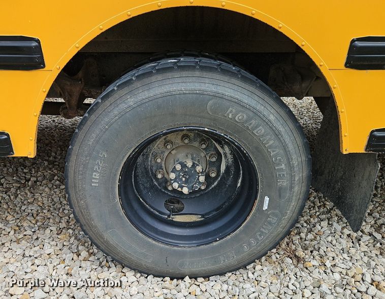 image for item DR8622 2006 IC  PB10500 school bus